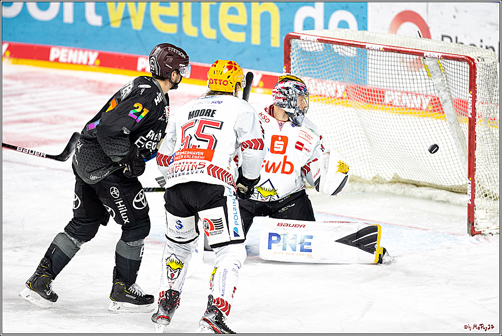 PENNY DEL; Koelner Haie - Fischtown Pinguins Bremerhaven; Koeln, 17.01.2021